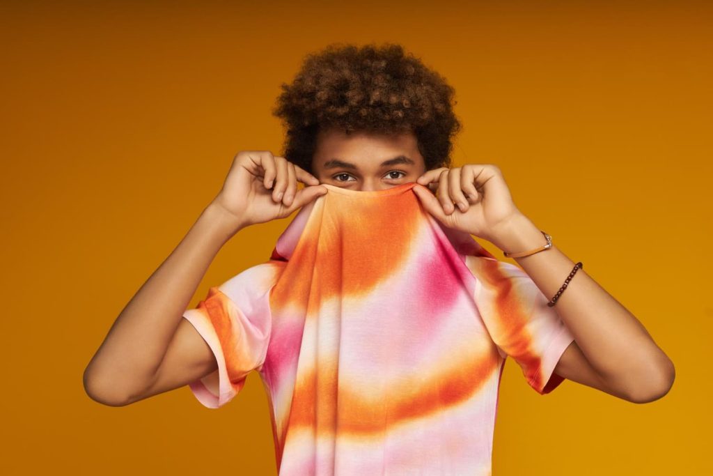 How to Make Tie Dye Personalized T-Shirts: Full Step-By-Step Process to Customize Tie Dye T-shirts